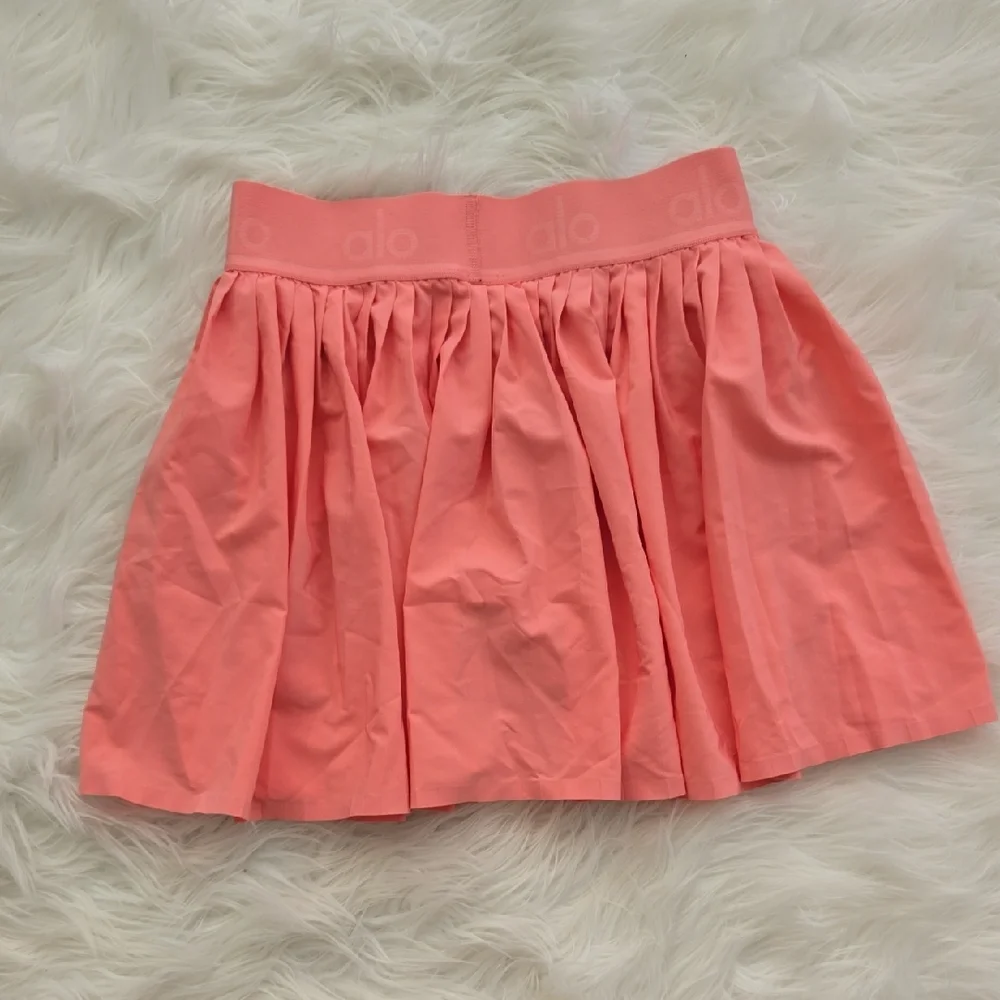 ALO Yoga Coral-Pink Tennis Skirt
